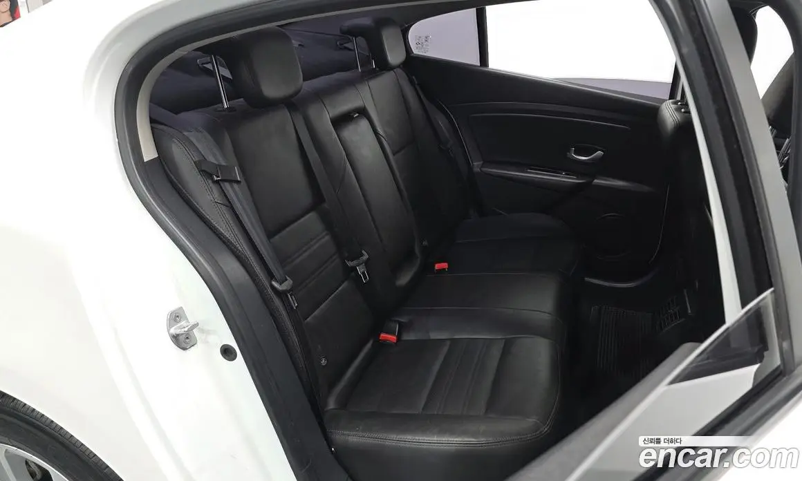 Renault (Samsung) SM3 2018 1.5 автомат (гидро), фото 12 Renault (Samsung) SM3 2018 1.5 автомат (гидро), фото 12