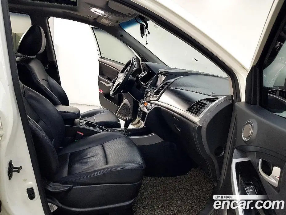 SsangYong Korando 2014 2.0 автомат (гидро), фото 16 SsangYong Korando 2014 2.0 автомат (гидро), фото 16