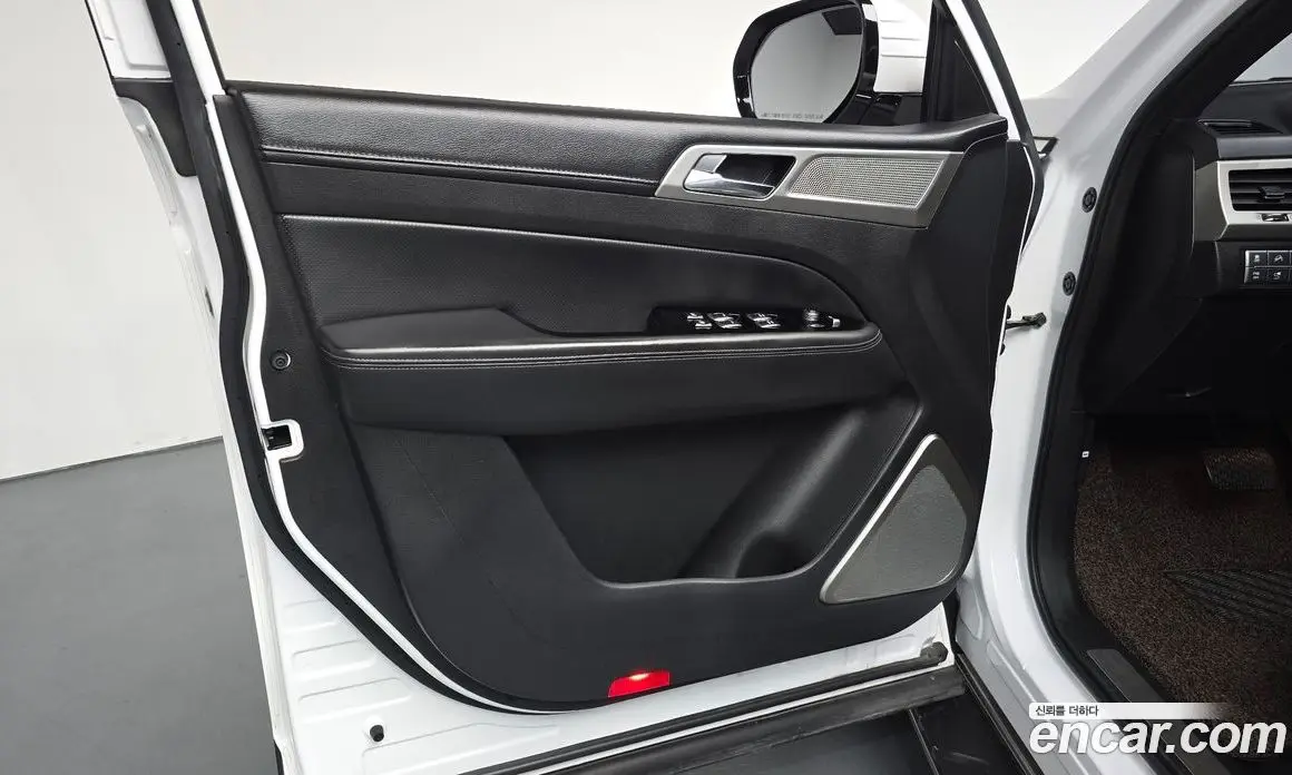 SsangYong Rexton 2018 2.2 автомат (гидро), фото 13 SsangYong Rexton 2018 2.2 автомат (гидро), фото 13