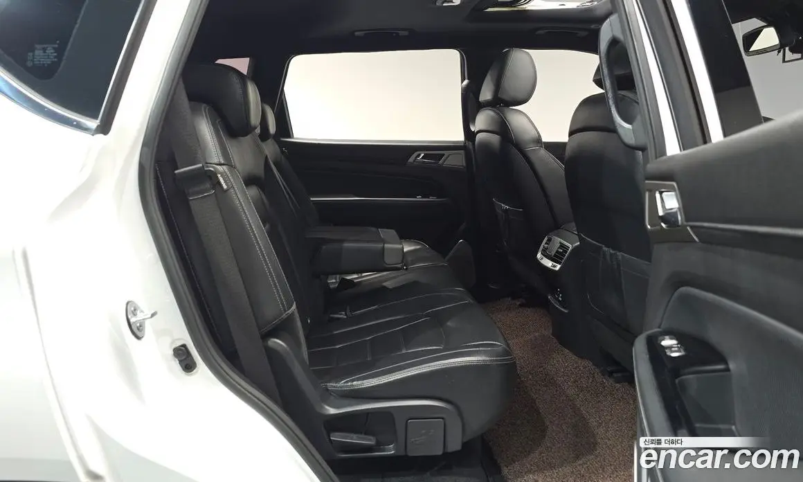 SsangYong Rexton 2018 2.2 автомат (гидро), фото 17 SsangYong Rexton 2018 2.2 автомат (гидро), фото 17