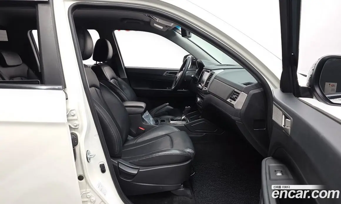 SsangYong Rexton 2018 2.2 автомат (гидро), фото 11 SsangYong Rexton 2018 2.2 автомат (гидро), фото 11
