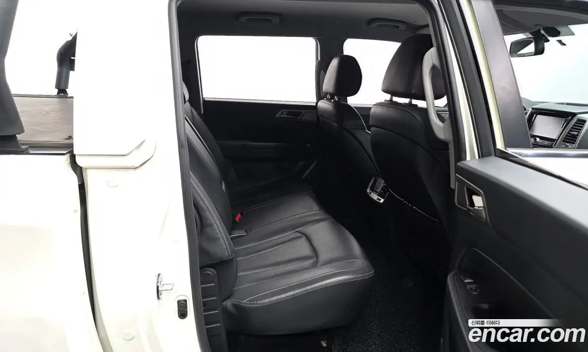 SsangYong Rexton 2018 2.2 автомат (гидро), фото 12 SsangYong Rexton 2018 2.2 автомат (гидро), фото 12