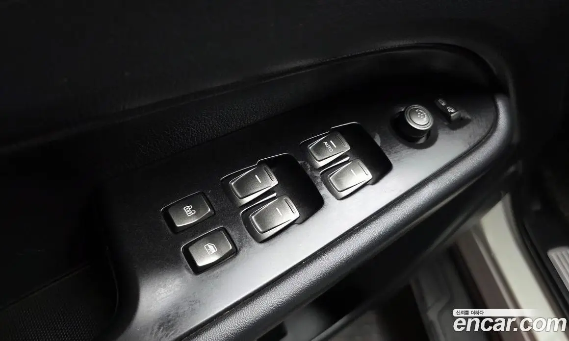 SsangYong Rexton 2019 2.2 автомат (гидро), фото 19 SsangYong Rexton 2019 2.2 автомат (гидро), фото 19