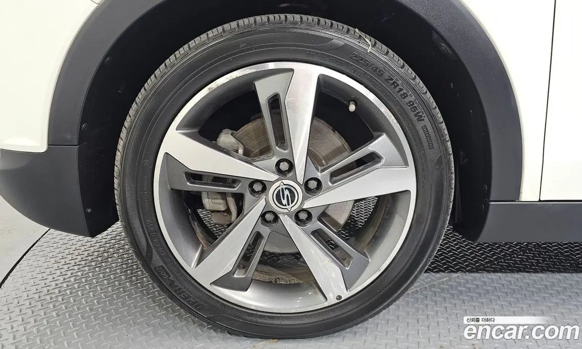 SsangYong TIBOLI 2016 1.6 автомат (гидро), фото 5