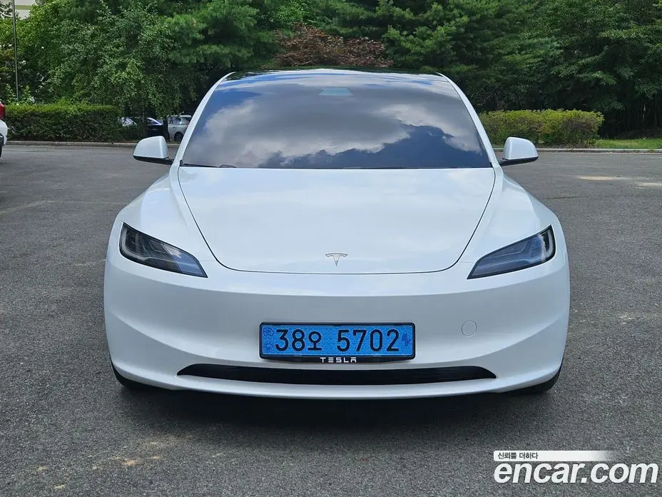 Tesla Model 3 2025 0.2 автомат (гидро), фото 1 Tesla Model 3 2025 0.2 автомат (гидро), фото 1