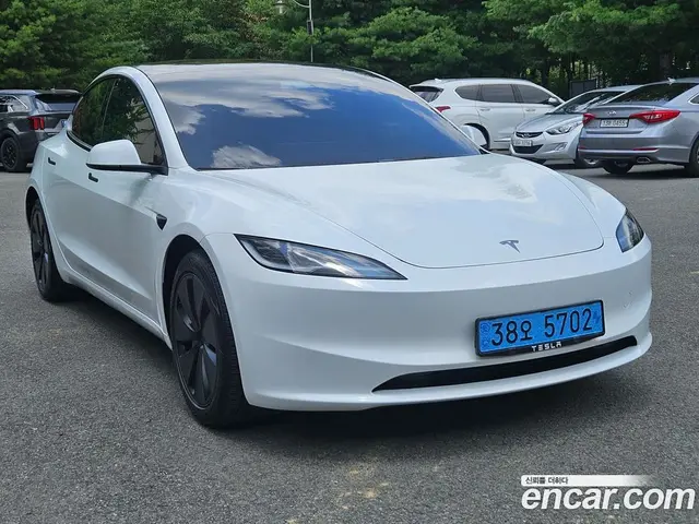 Tesla Model 3 2025 0.2 автомат (гидро), миниатюра 2 Tesla Model 3 2025 0.2 автомат (гидро), миниатюра 2