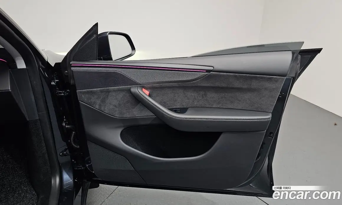 Tesla Model Y 2025 0.2 автомат (гидро), фото 13 Tesla Model Y 2025 0.2 автомат (гидро), фото 13