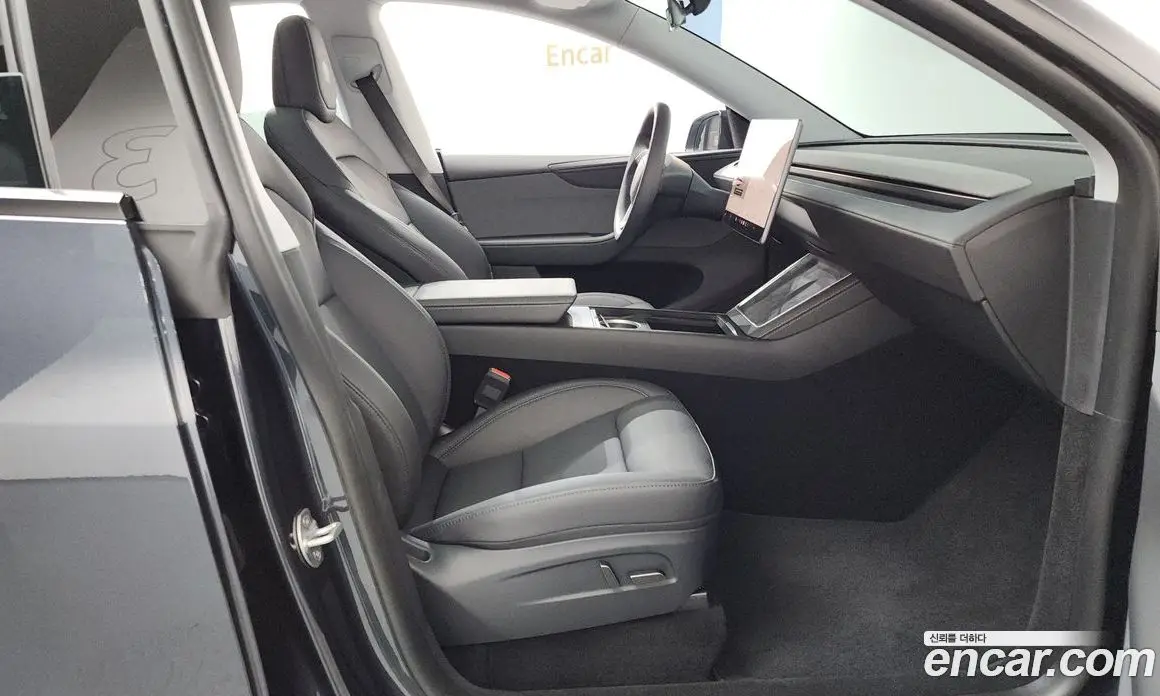 Tesla Model Y 2025 0.2 автомат (гидро), фото 16 Tesla Model Y 2025 0.2 автомат (гидро), фото 16