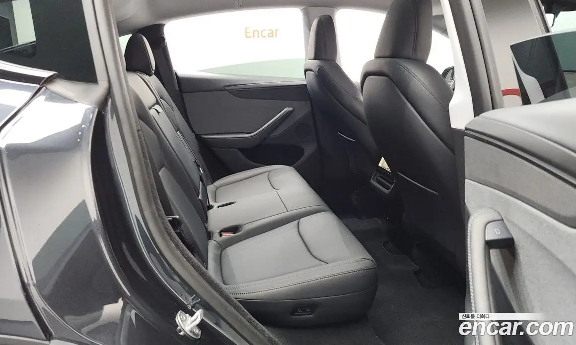 Tesla Model Y 2025 0.2 автомат (гидро), фото 17 Tesla Model Y 2025 0.2 автомат (гидро), фото 17