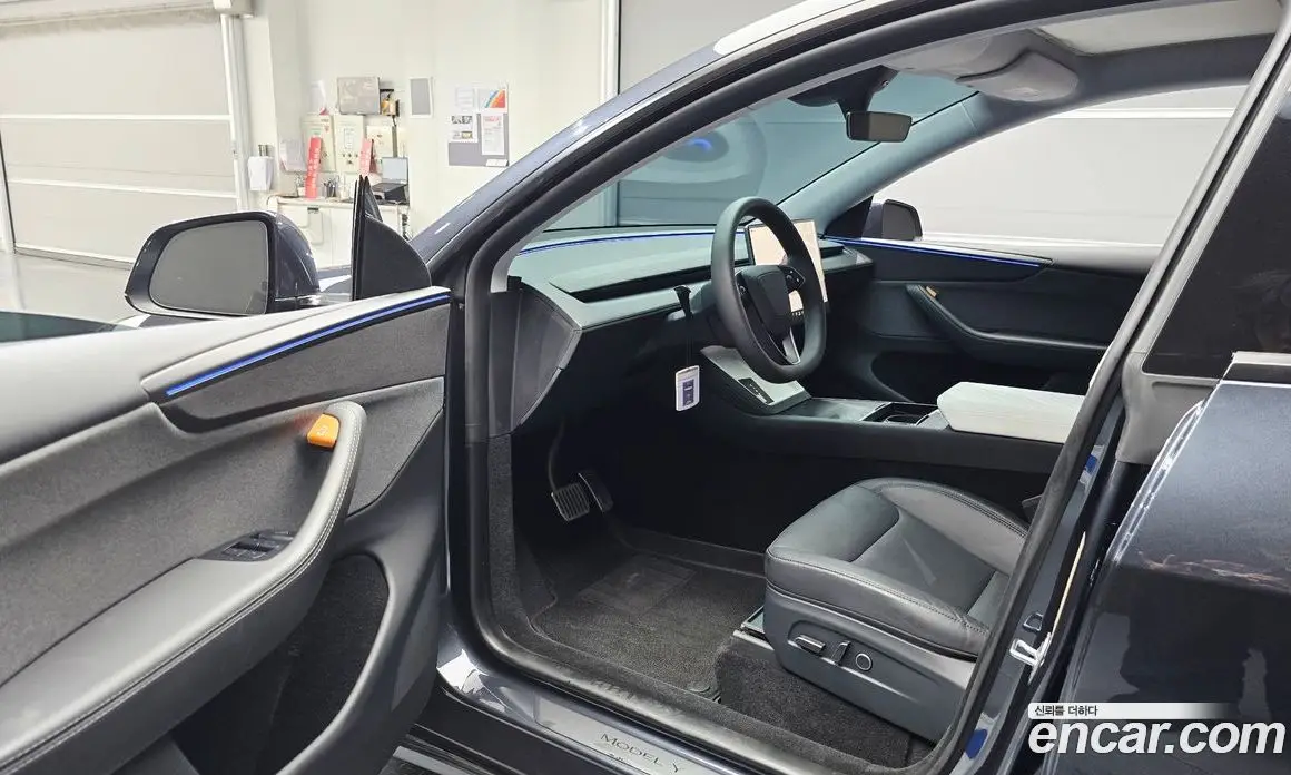Tesla Model Y 2025 0.2 автомат (гидро), фото 13 Tesla Model Y 2025 0.2 автомат (гидро), фото 13
