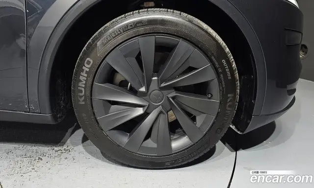Tesla Model Y 2025 0.2 автомат (гидро), миниатюра 7 Tesla Model Y 2025 0.2 автомат (гидро), миниатюра 7