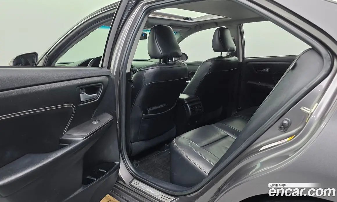 Toyota Camry 2015 2.5 автомат (гидро), фото 17 Toyota Camry 2015 2.5 автомат (гидро), фото 17