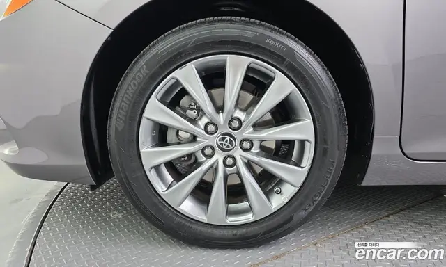 Toyota Camry 2015 2.5 автомат (гидро), миниатюра 5 Toyota Camry 2015 2.5 автомат (гидро), миниатюра 5
