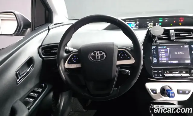 Toyota Prius 2018 1.8 автомат (гидро), миниатюра 12