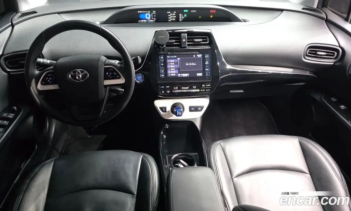 Toyota Prius 2018 1.8 автомат (гидро), фото 7 Toyota Prius 2018 1.8 автомат (гидро), фото 7