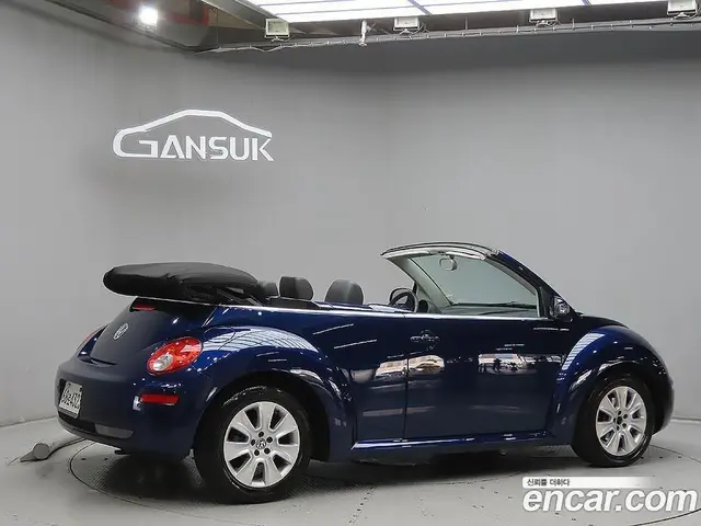 Volkswagen Beatle 2010 2.0 автомат (гидро), миниатюра 4 Volkswagen Beatle 2010 2.0 автомат (гидро), миниатюра 4