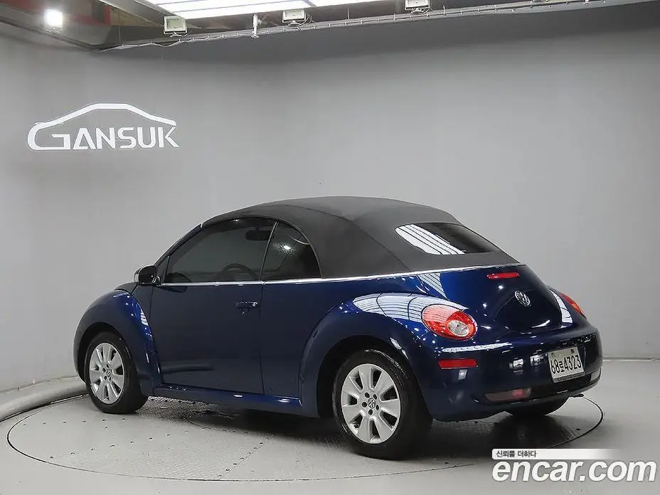 Volkswagen Beatle 2010 2.0 автомат (гидро), фото 6 Volkswagen Beatle 2010 2.0 автомат (гидро), фото 6