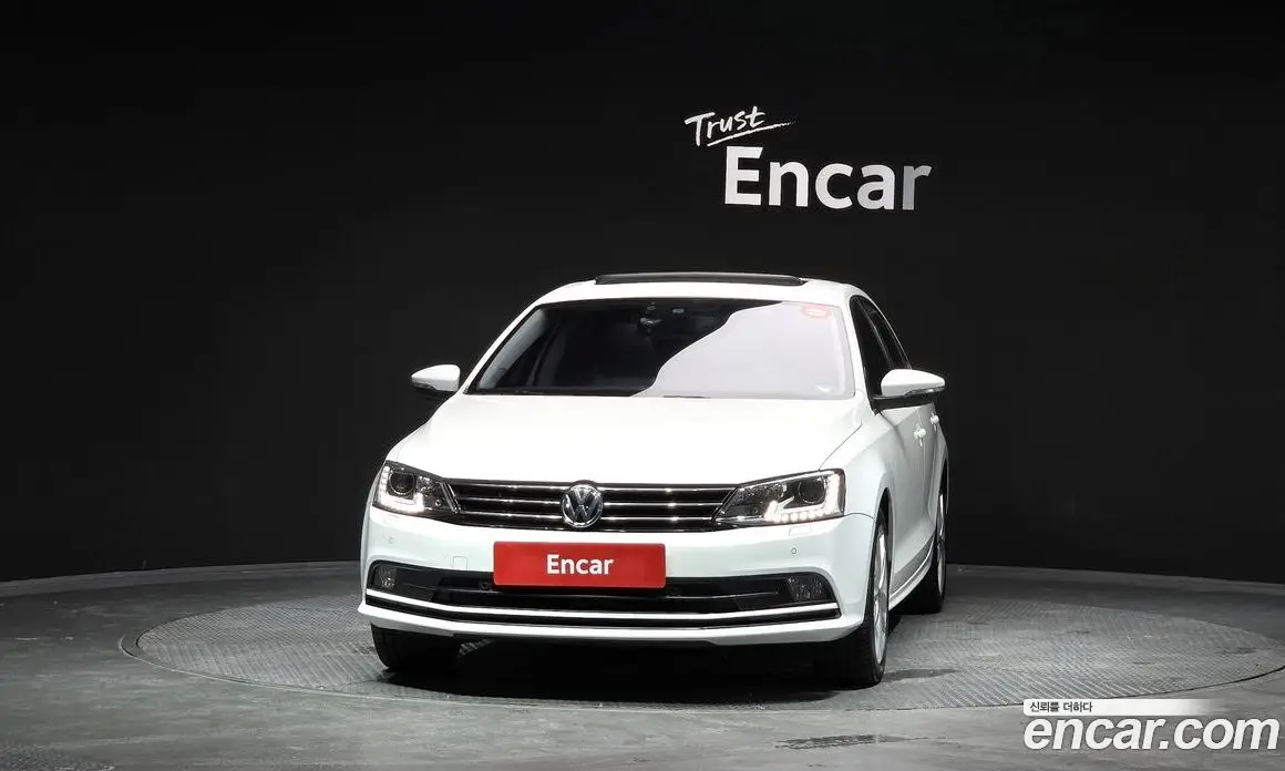 Volkswagen Jetta 2015 2.0 автомат (гидро), фото 3 Volkswagen Jetta 2015 2.0 автомат (гидро), фото 3