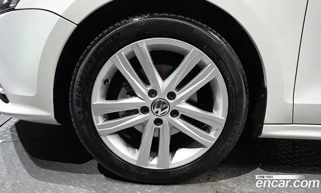 Volkswagen Jetta 2015 2.0 автомат (гидро), миниатюра 5 Volkswagen Jetta 2015 2.0 автомат (гидро), миниатюра 5