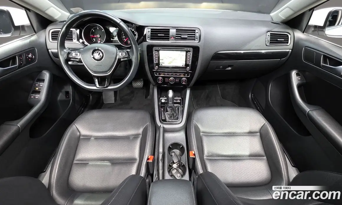 Volkswagen Jetta 2015 2.0 автомат (гидро), фото 7 Volkswagen Jetta 2015 2.0 автомат (гидро), фото 7