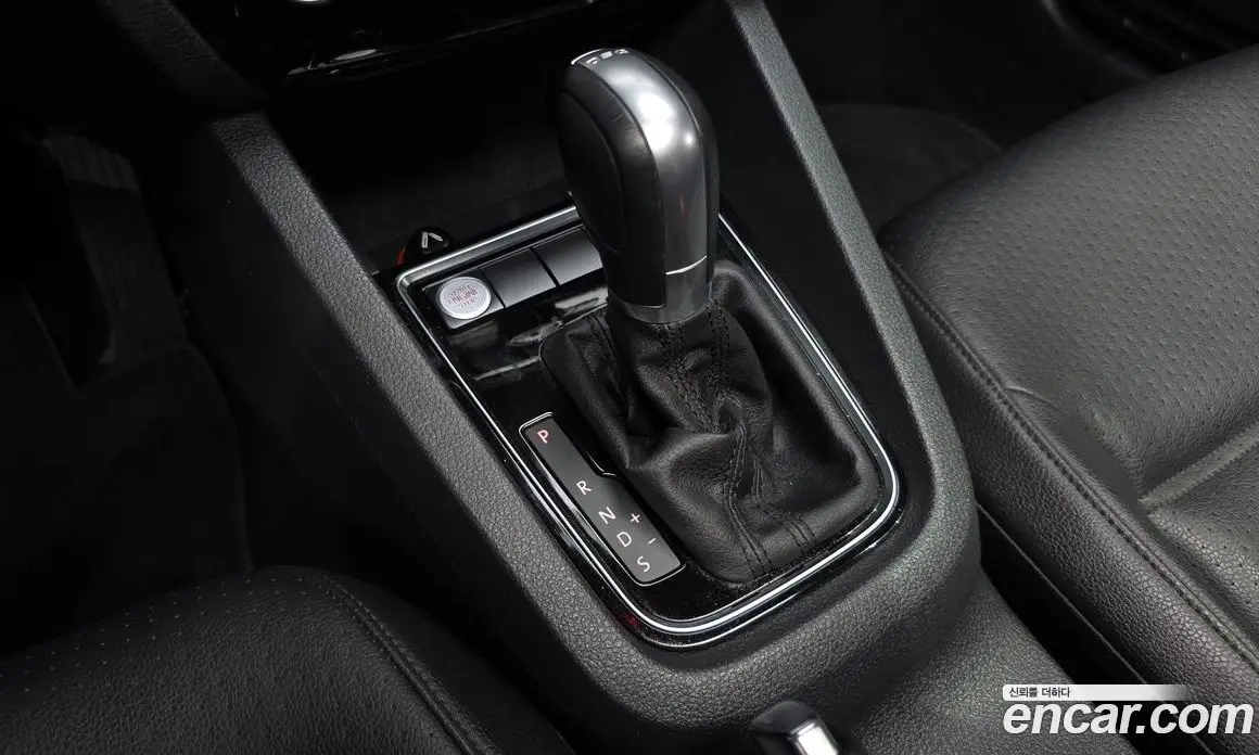 Volkswagen Jetta 2015 2.0 автомат (гидро), фото 9 Volkswagen Jetta 2015 2.0 автомат (гидро), фото 9
