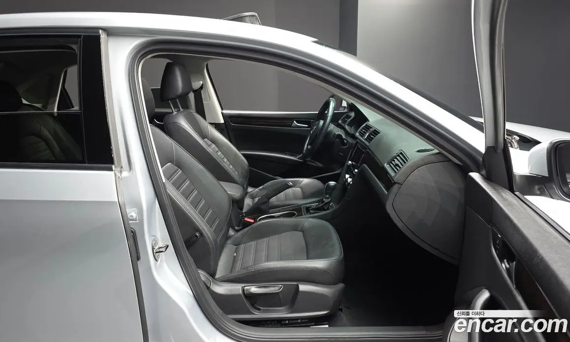 Volkswagen Passat 2014 1.8 автомат (гидро), фото 11