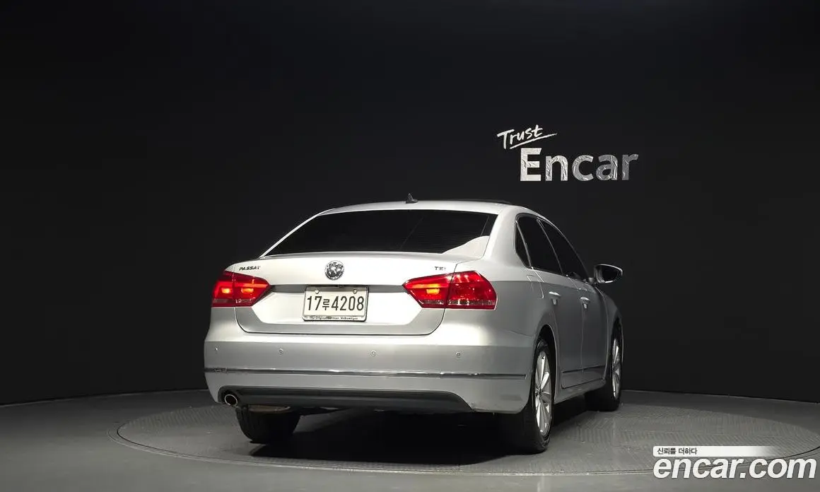 Volkswagen Passat 2014 1.8 автомат (гидро), фото 4