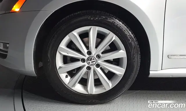Volkswagen Passat 2014 1.8 автомат (гидро), миниатюра 5
