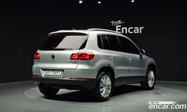 Volkswagen Tiguan 2014 2.0 автомат (гидро), миниатюра 2 Volkswagen Tiguan 2014 2.0 автомат (гидро), миниатюра 2