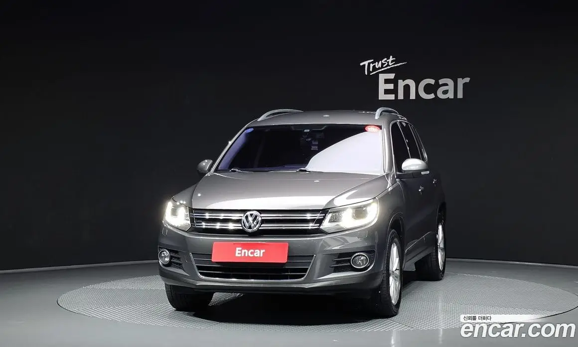 Volkswagen Tiguan 2014 2.0 автомат (гидро), фото 3 Volkswagen Tiguan 2014 2.0 автомат (гидро), фото 3