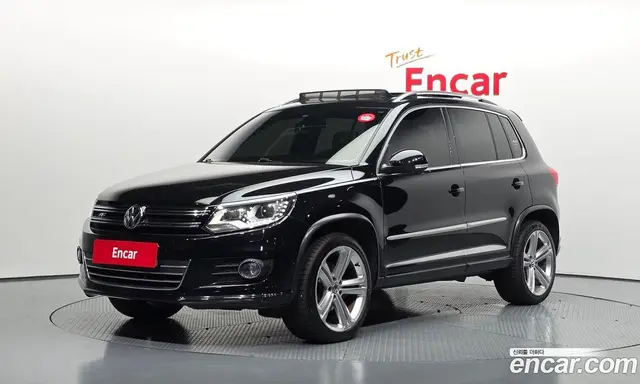 Volkswagen Tiguan 2015 2.0 автомат (гидро), миниатюра 1 Volkswagen Tiguan 2015 2.0 автомат (гидро), миниатюра 1