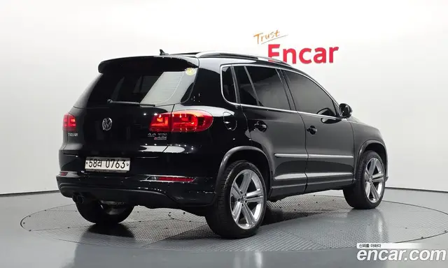 Volkswagen Tiguan 2015 2.0 автомат (гидро), миниатюра 2 Volkswagen Tiguan 2015 2.0 автомат (гидро), миниатюра 2