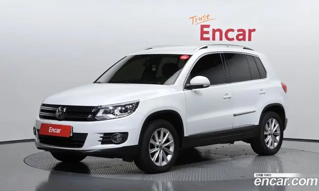 Volkswagen Tiguan 2015 2.0 автомат (гидро), миниатюра 1 Volkswagen Tiguan 2015 2.0 автомат (гидро), миниатюра 1