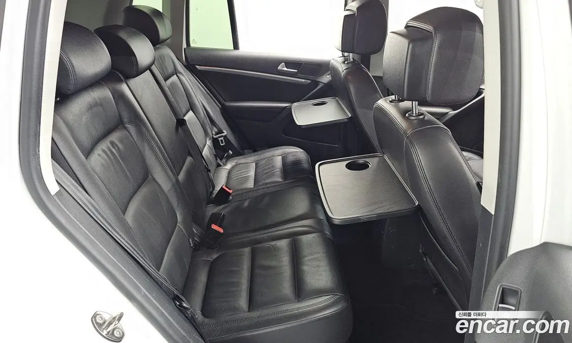 Volkswagen Tiguan 2015 2.0 автомат (гидро), фото 11 Volkswagen Tiguan 2015 2.0 автомат (гидро), фото 11
