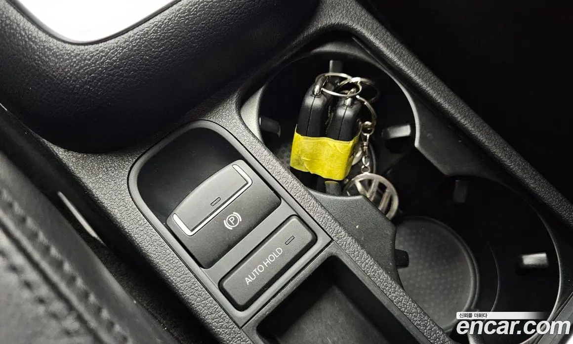 Volkswagen Tiguan 2015 2.0 автомат (гидро), фото 20 Volkswagen Tiguan 2015 2.0 автомат (гидро), фото 20