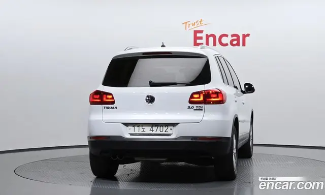 Volkswagen Tiguan 2015 2.0 автомат (гидро), миниатюра 4 Volkswagen Tiguan 2015 2.0 автомат (гидро), миниатюра 4