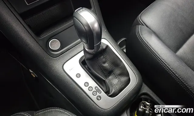 Volkswagen Tiguan 2015 2.0 автомат (гидро), миниатюра 9 Volkswagen Tiguan 2015 2.0 автомат (гидро), миниатюра 9