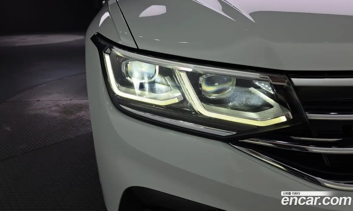 Volkswagen Tiguan 2023 2.0 автомат (гидро), фото 8 Volkswagen Tiguan 2023 2.0 автомат (гидро), фото 8