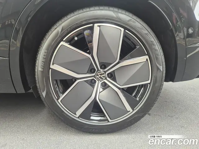 Volkswagen Touareg 2026 3.0 автомат (гидро), миниатюра 5 Volkswagen Touareg 2026 3.0 автомат (гидро), миниатюра 5