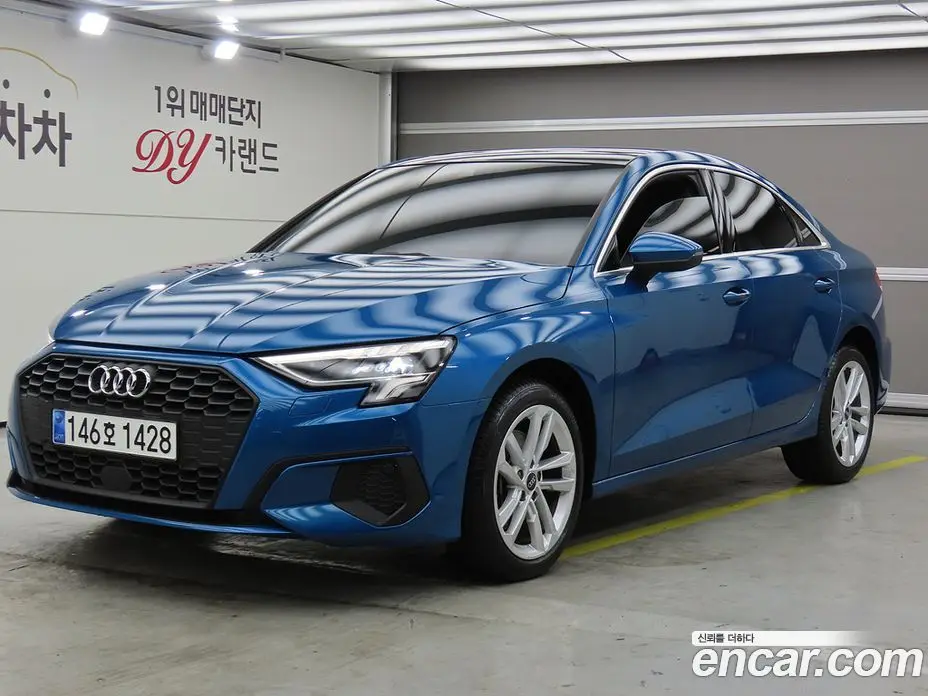 Audi A3 2023 2.0 автомат (гидро), фото 1 Audi A3 2023 2.0 автомат (гидро), фото 1
