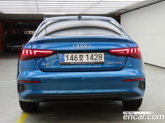 Audi A3 2023 2.0 автомат (гидро), миниатюра 3 Audi A3 2023 2.0 автомат (гидро), миниатюра 3