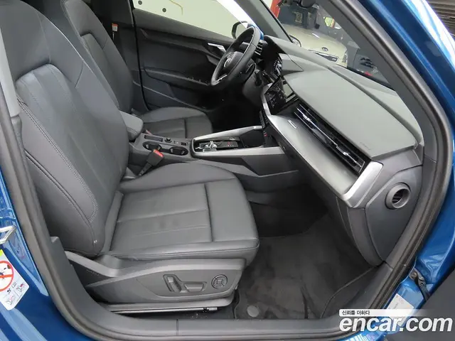 Audi A3 2023 2.0 автомат (гидро), миниатюра 6 Audi A3 2023 2.0 автомат (гидро), миниатюра 6