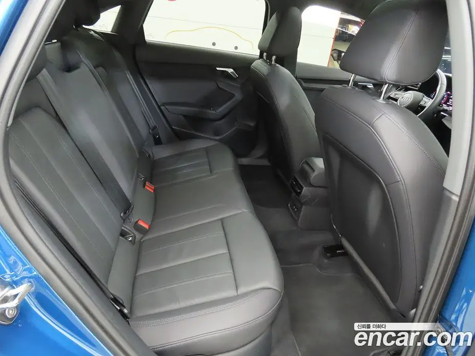 Audi A3 2023 2.0 автомат (гидро), фото 7 Audi A3 2023 2.0 автомат (гидро), фото 7