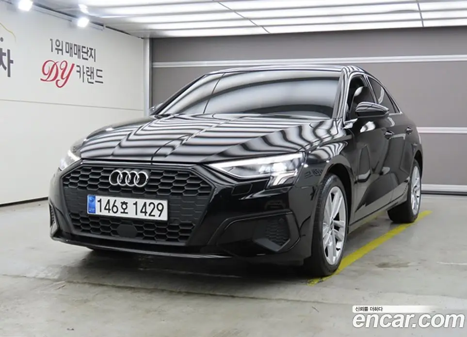 Audi A3 2023 2.0 автомат (гидро), фото 1 Audi A3 2023 2.0 автомат (гидро), фото 1