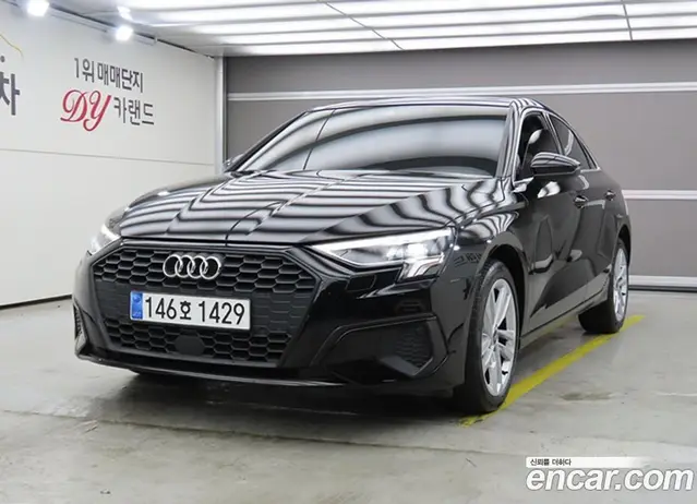 Audi A3 2023 2.0 автомат (гидро), миниатюра 1 Audi A3 2023 2.0 автомат (гидро), миниатюра 1