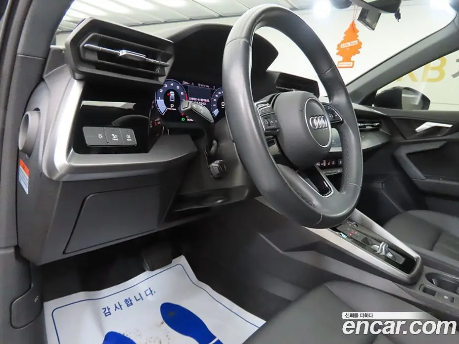 Audi A3 2023 2.0 автомат (гидро), фото 14 Audi A3 2023 2.0 автомат (гидро), фото 14