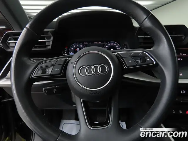 Audi A3 2023 2.0 автомат (гидро), миниатюра 8 Audi A3 2023 2.0 автомат (гидро), миниатюра 8