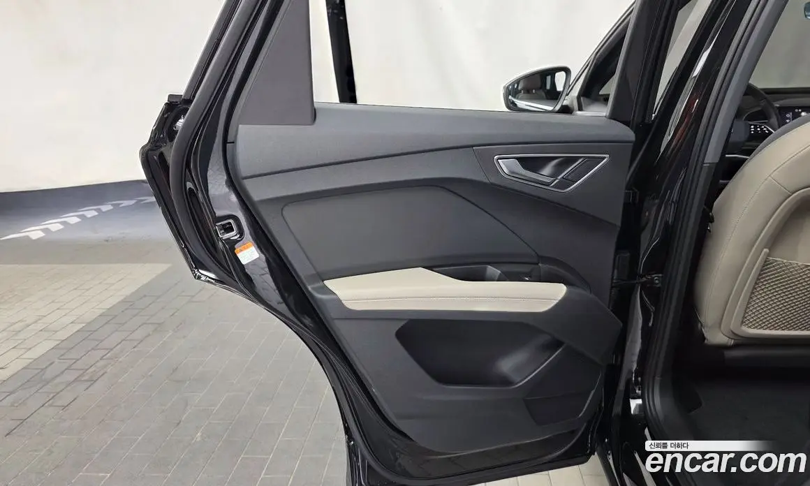 Audi Q4 e-tron 2022 0.2 автомат (гидро), фото 15 Audi Q4 e-tron 2022 0.2 автомат (гидро), фото 15