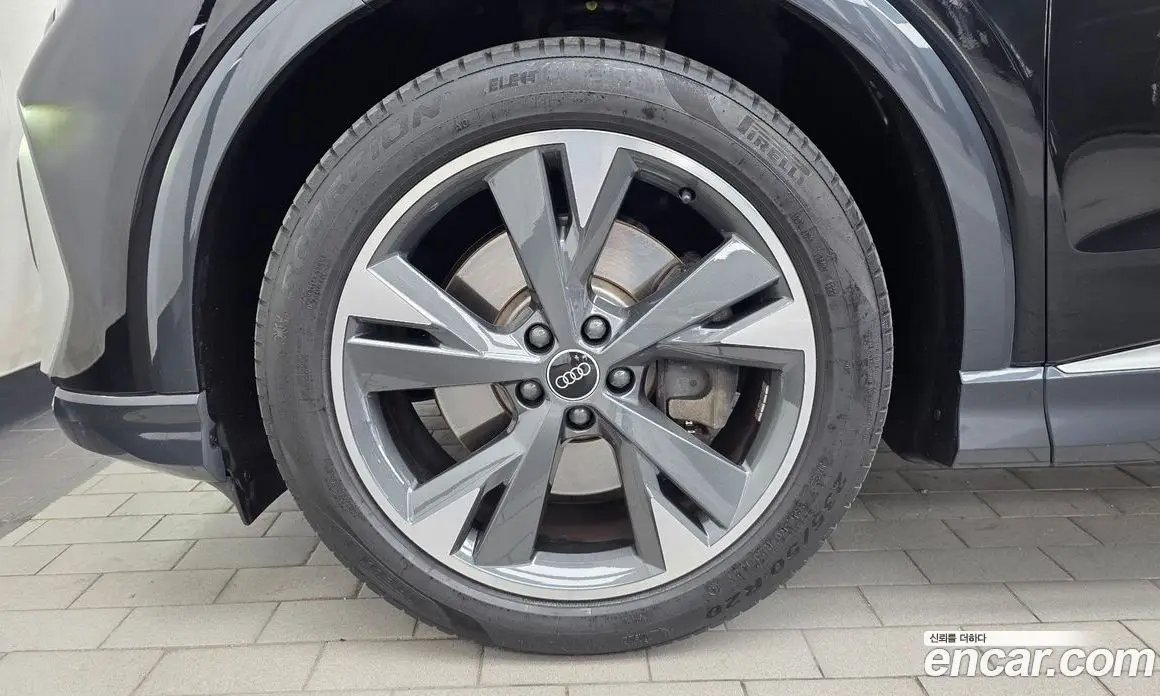 Audi Q4 e-tron 2022 0.2 автомат (гидро), фото 5 Audi Q4 e-tron 2022 0.2 автомат (гидро), фото 5