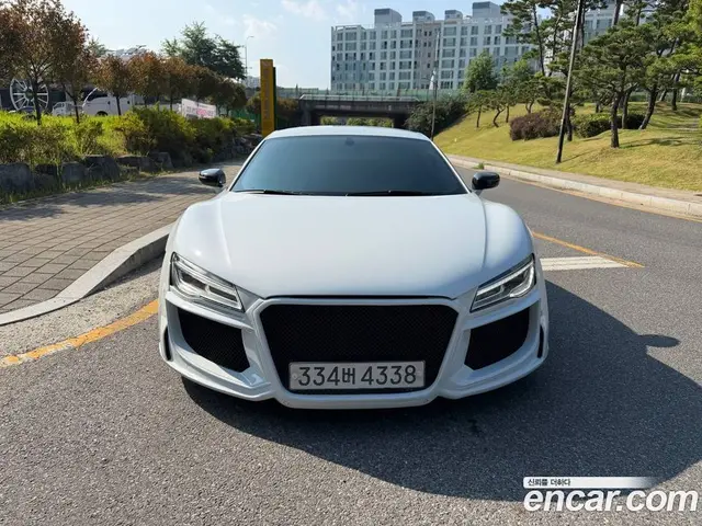 Audi R8, 2014, 98 000 км Audi R8, 2014, 98 000 км
